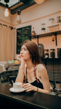 爱喝咖啡的女孩
