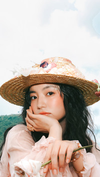 山野油画少女张雅钦