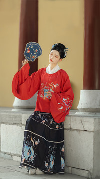 “沉睡已久的汉服”
