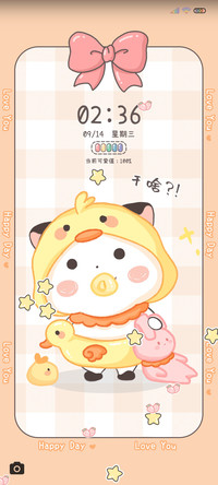 三团变装 偷看手机
