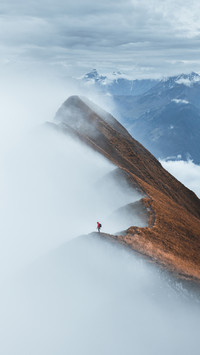 Winter fog makes people love and hate 2