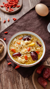 A bowl of fermented mash warms the whole winter