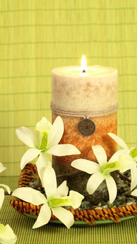 Oriental candle serenity