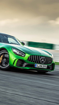 绿魔鬼AMG GT R