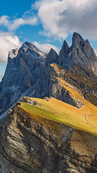 Peaks and emerald green slopes