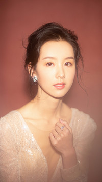 陈都灵