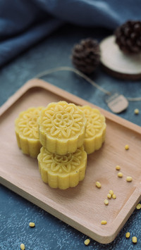 Beautiful Bean paste cake 8