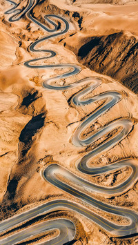 Driving Skills on Mountain Roads 47