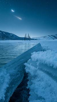 The starry sky on the ice 2