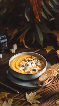 Learn to make creamy pumpkin soup