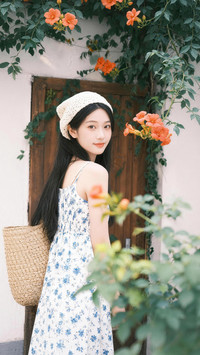 少女与自然的私语