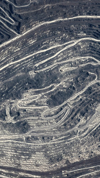 The Wrinkles of the Earth