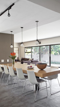 How to transition between living room and dining room 26