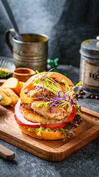 Homemade hamburgers are healthy and delicious