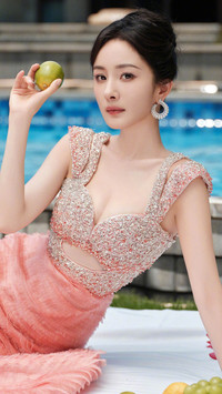 杨幂绝美造型