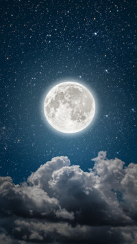 Is the moon big or the stars big