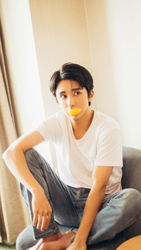 阳光男孩张新成