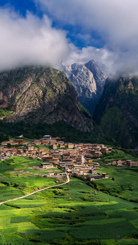 6 places to go in august