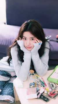 跟着卢昱晓学变美