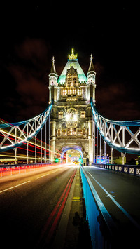 Traffic lights on tower bridge london england uk