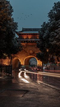背上行囊就是过客