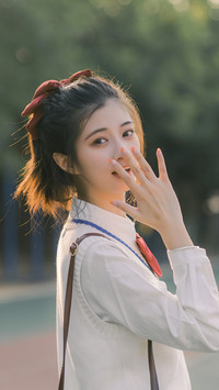 别人眼中的小白兔