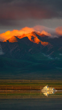 Golden Peak at Tea Cards Salt Lake at Sunrise