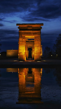 Mirrors (12)