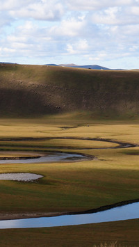 Mongol River winds like a painting