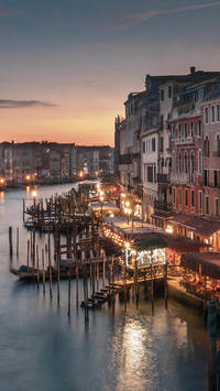 VCG211284113100