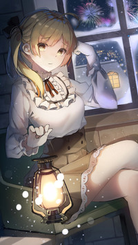窗台边的少女