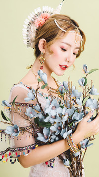 精灵古怪的可爱少女-锐景创意