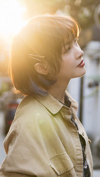 风衣女郎-锐景创意