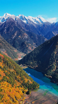 The colorful autumn in jiuzhaigou