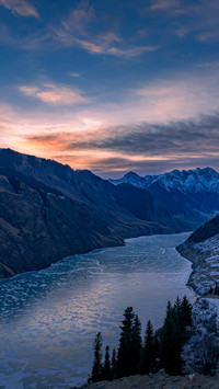 Frozen Akyaizi River