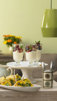 Drinking yogurt after meals to promote digestion 2