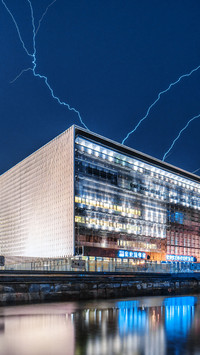 How to shoot lightning 13