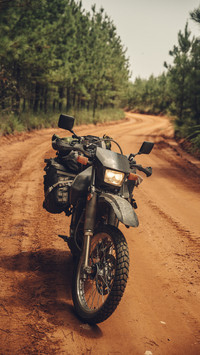 Where Should Your Eyes Look When Riding a Motorcycle 9