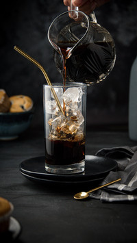 Iced coffee VS Hot Coffee 2