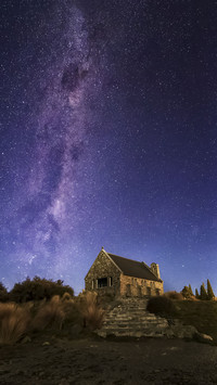 How can one look down at the vast starry sky