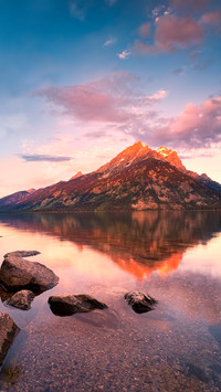 Jenny glacier lake