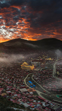 美丽又神圣的色达