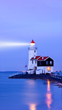 Deep-sea lighthouse
