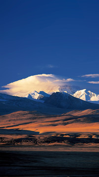 Plateau mountains