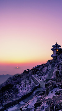 泰山的日与月