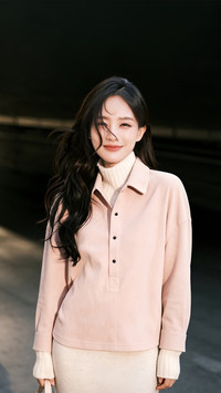 李一桐浅粉暖阳