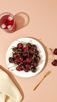 Cold knowledge of delicious cherries