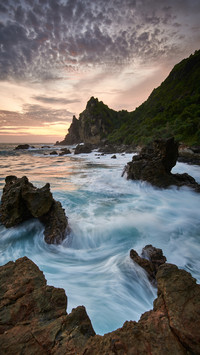 秀美绮丽的岩石海岸