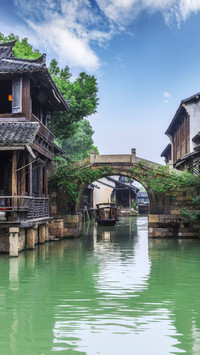 Go to the ancient town for a few days 68