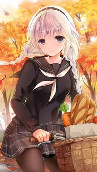 枫叶林中的女孩